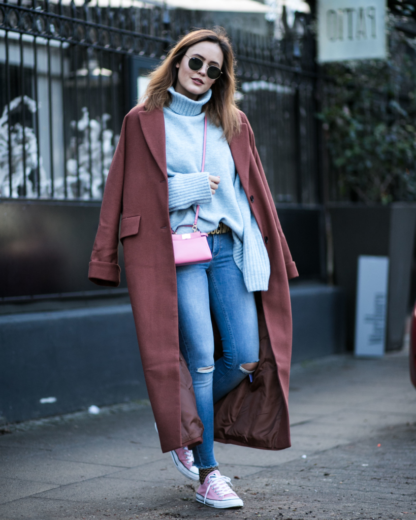 Edited_Pulli_Mantel_Bild_5 - Coat: Edited the Label Knit: Edited the Label Pants: Gina Tricot* Shoes: Converse Sunglasses: Ray Ban Bag: Fendi