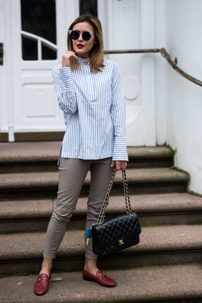 fendi_lei_bild_15 Sonnenbrille: Fendi Bluse: H&M* Hose: Zara* Schuhe: Gucci Tasche: Chanel Mantel: Vila Anhänger: Bree* Uhr: Karl Lagerfeld