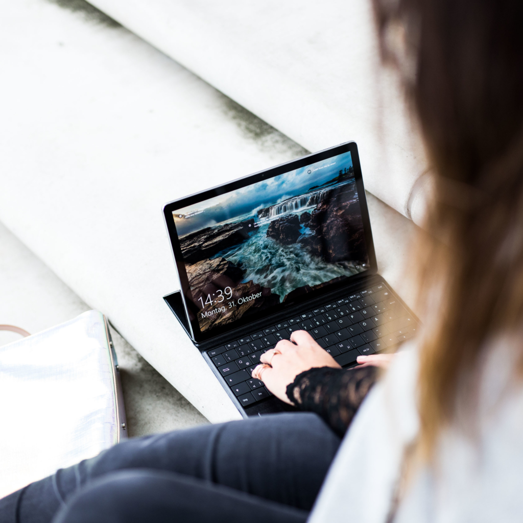 Huawei MateBook, Huawei Tablet, MateBook, Notebook von Huawei, schwarz, silber