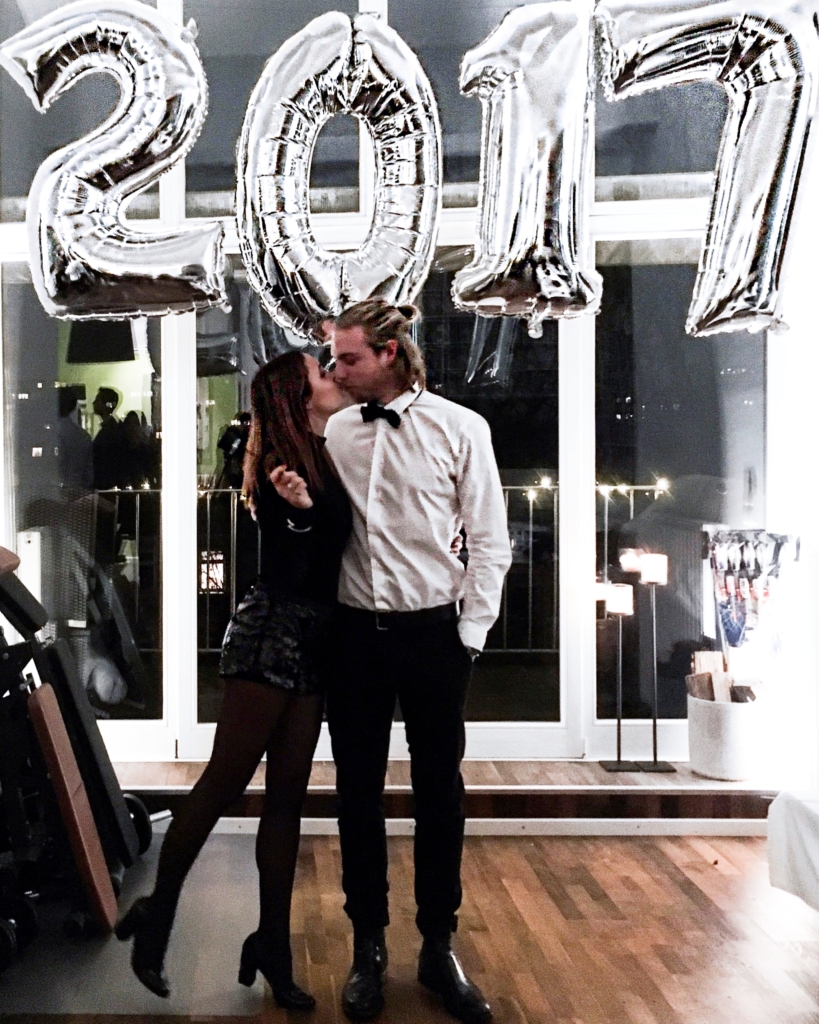 happy new year kiss, boyfriend