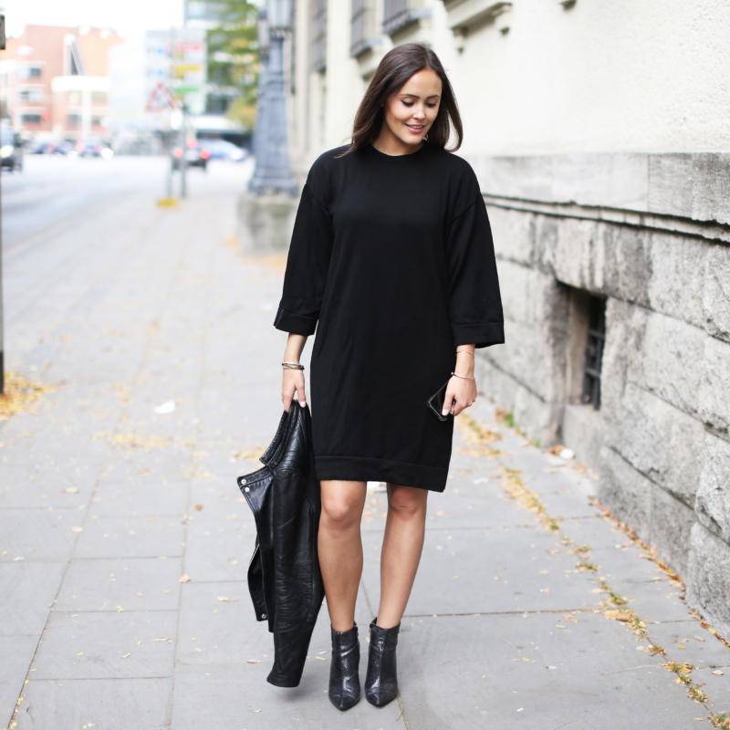 Herbstlook, All Black, Lederjacke, Ankle Boots, Python Boots, Strickkleid, Iphone 5s