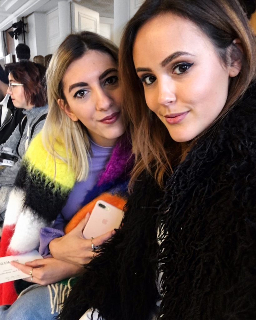 Selife mit Freundin, 