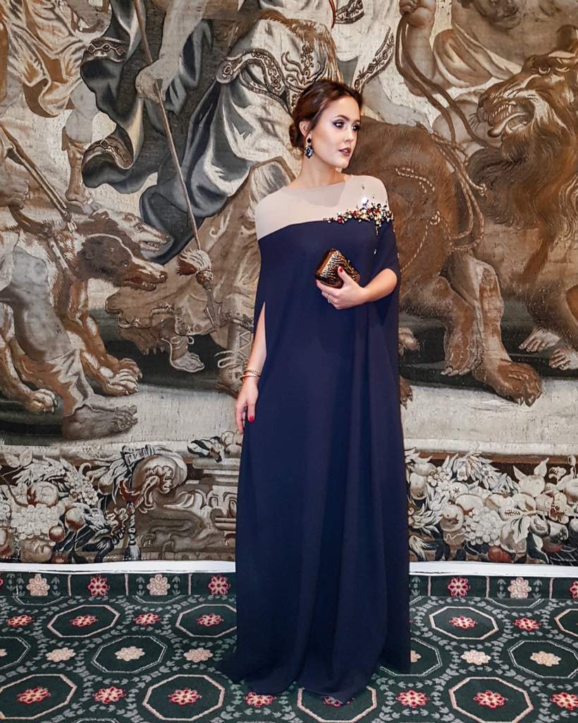 blaues Abendkleid