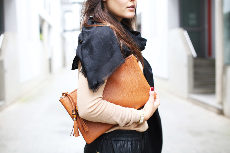 Clutch: Gucci (viaMcArthurGlen Designer Outlet Neumünster)