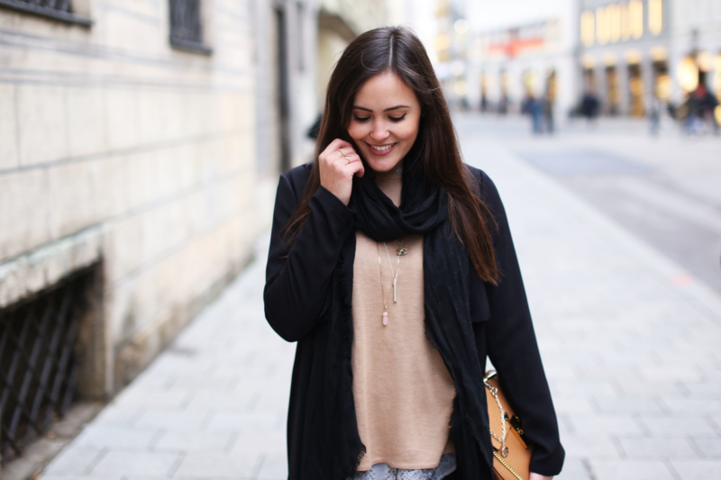 Longblazer: Gina Tricot