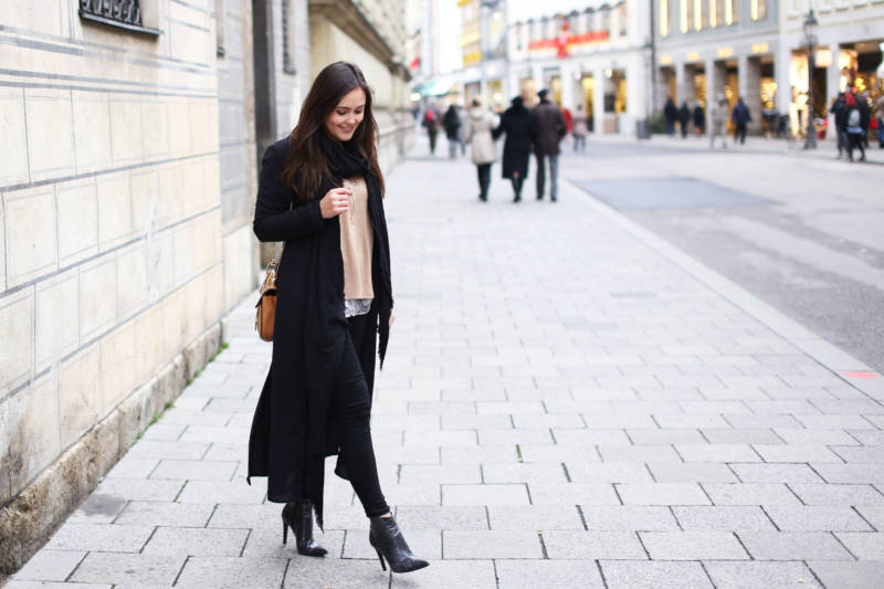Blouse: Weekday