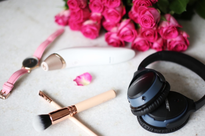 Geschenk Ideen, Zoeva Roségold Pinsel, Zoeva Pinselset, Philips Microdermabrasion, Philips Gesichtsreinigung, Philips Visa Care, Bose Kopfhörer, Kapten&Son Uhr