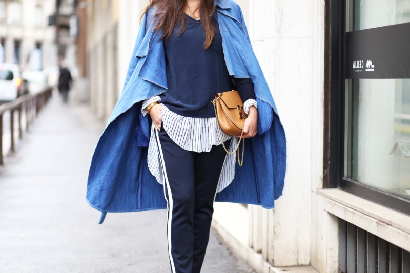 denim coat mit chanel schuhen